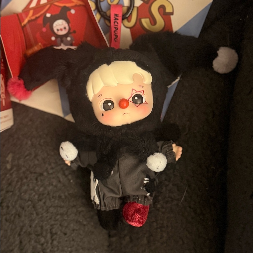 Pop Mart Why So Serious Vinyl Plush Pendant Hacipupu Shadow Joker